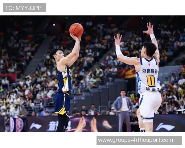 CBA焦点对决广东宏远迎战北京首钢争夺季后赛席位的激烈战斗 CBA焦点对决广东宏远迎战北京首钢争夺季后赛席位的激烈战斗